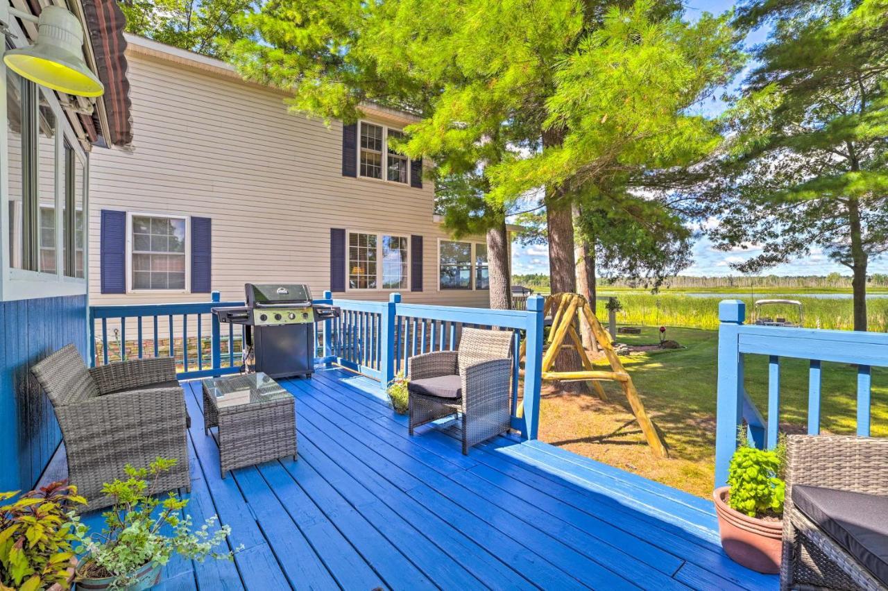East Tawas Lakefront Getaway With Kayaks And Deck Eksteriør billede