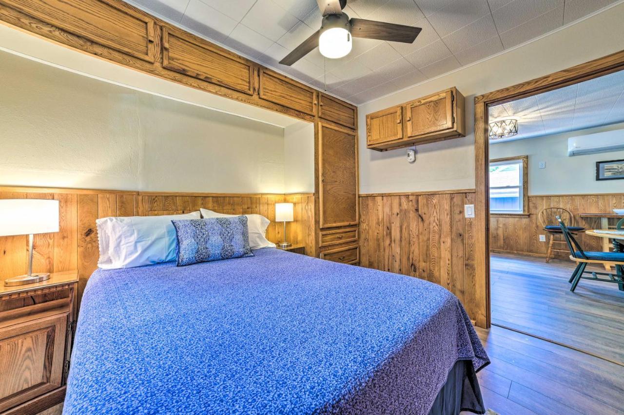 East Tawas Lakefront Getaway With Kayaks And Deck Eksteriør billede